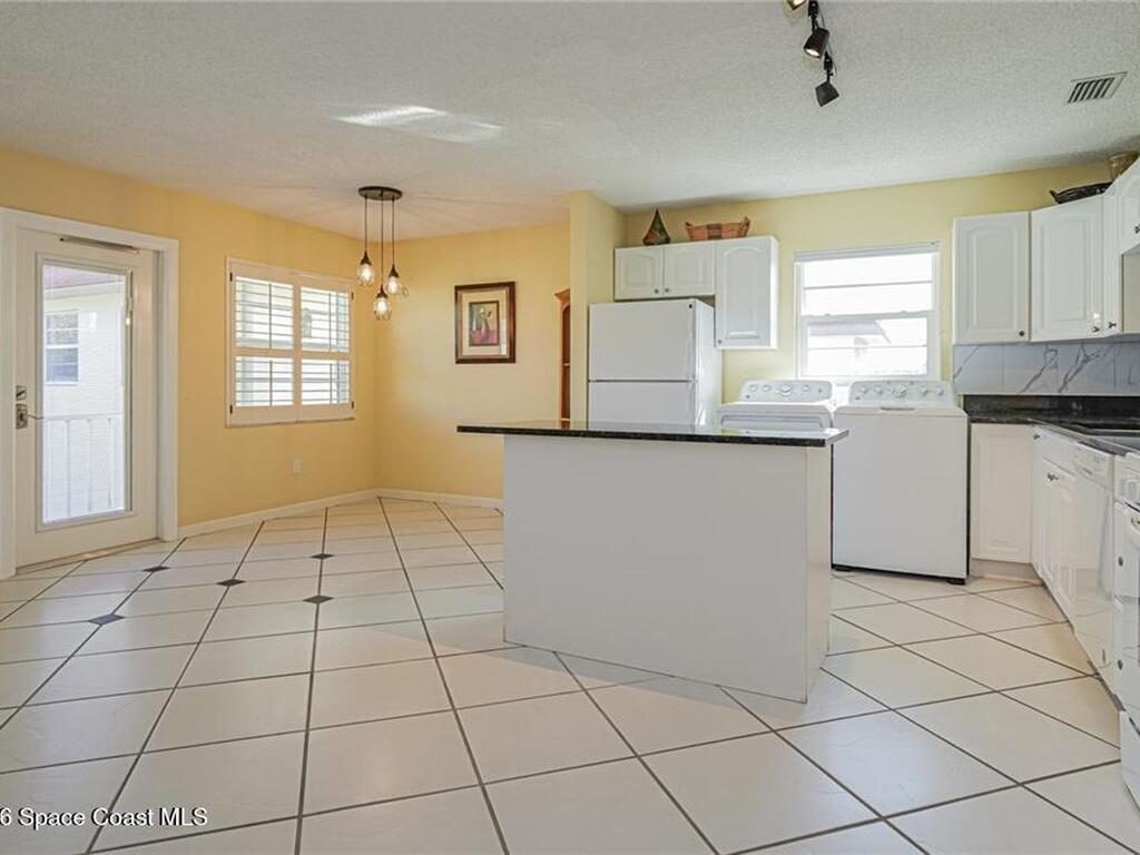 11 Vista Palm Lane, Vero Beach, FL 32962