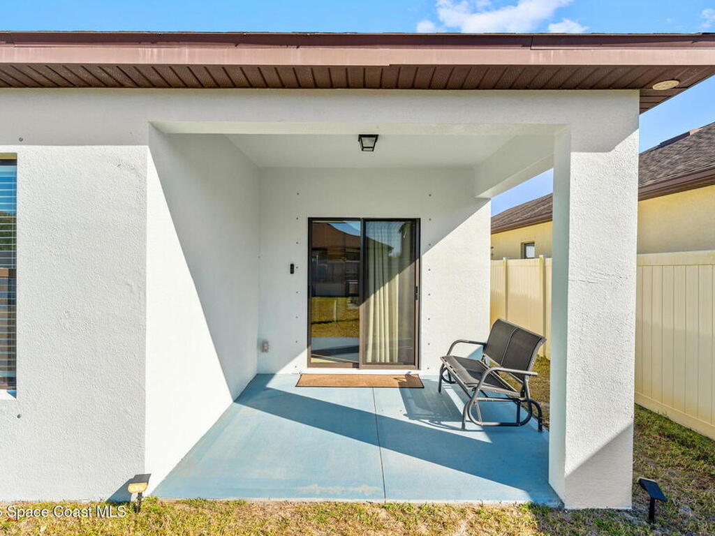 4049 Alligator Flag Circle, West Melbourne, FL 32904