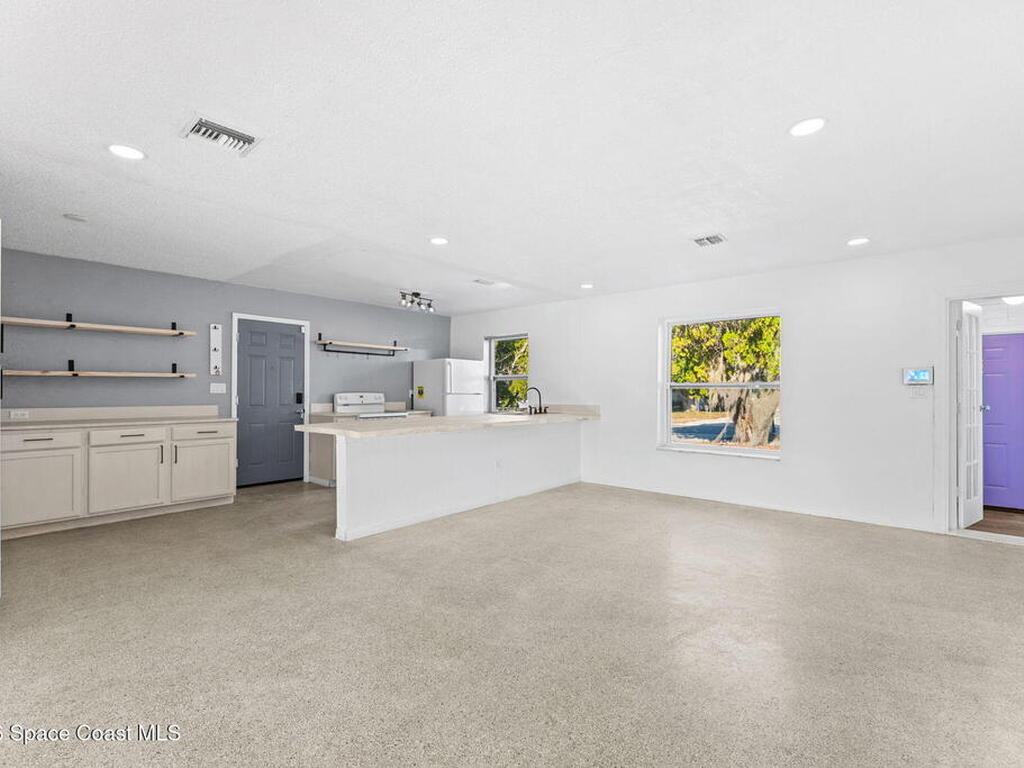 1049 Cabot Drive, Palm Bay, FL 32905