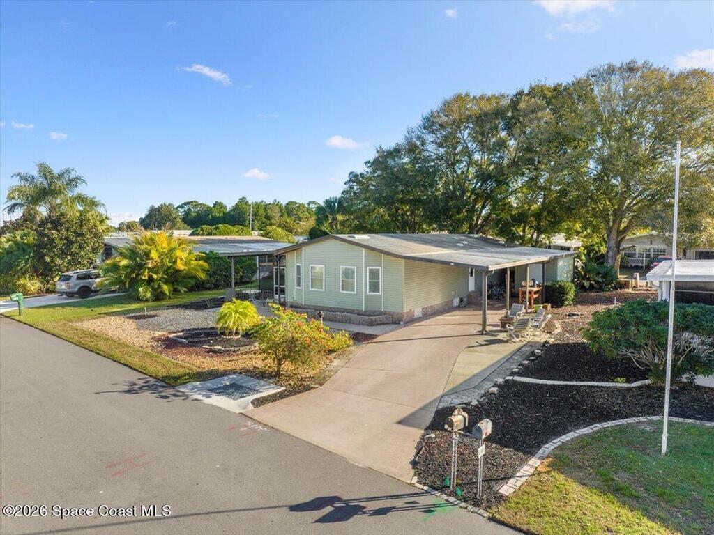 925 Evergreen Street, Barefoot Bay, FL 32976