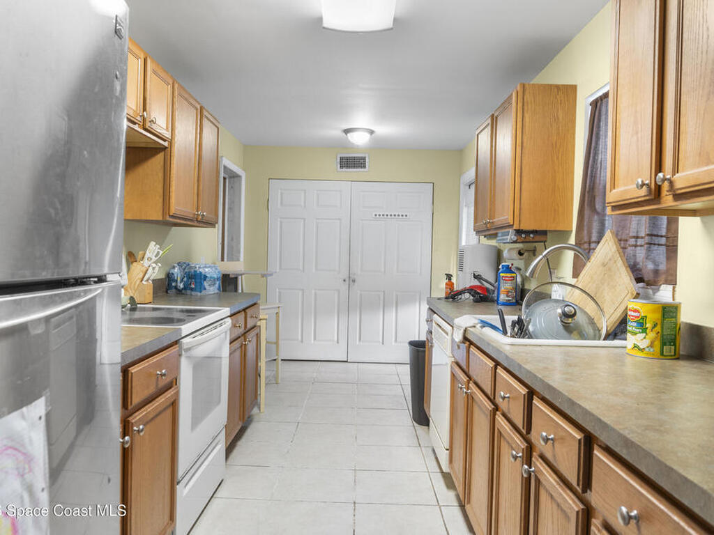 1655 41st Avenue, Vero Beach, FL 32960