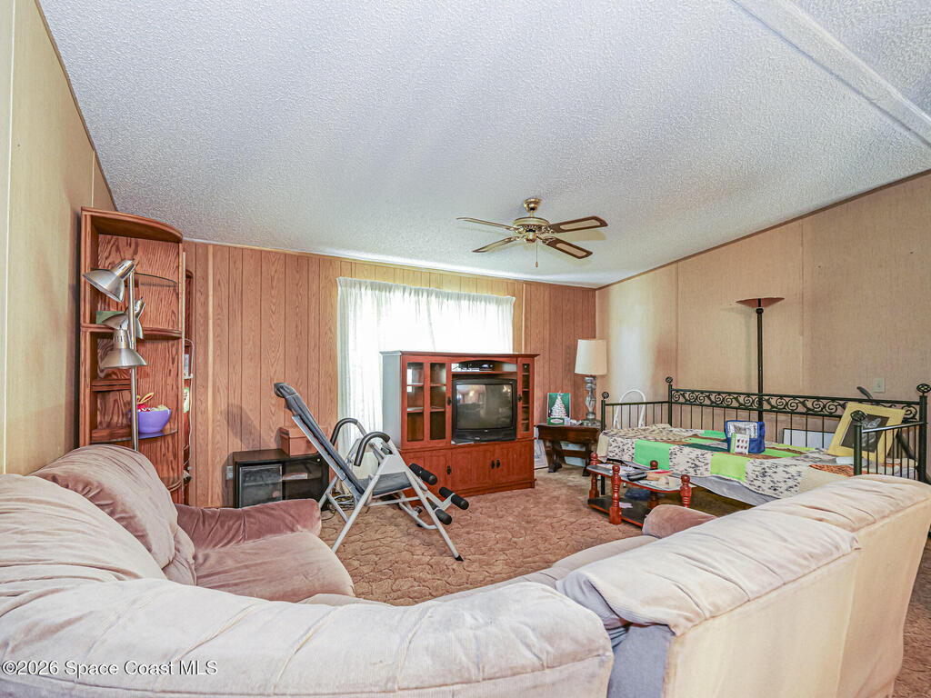 37 Sapphire Street, Melbourne, FL 32904