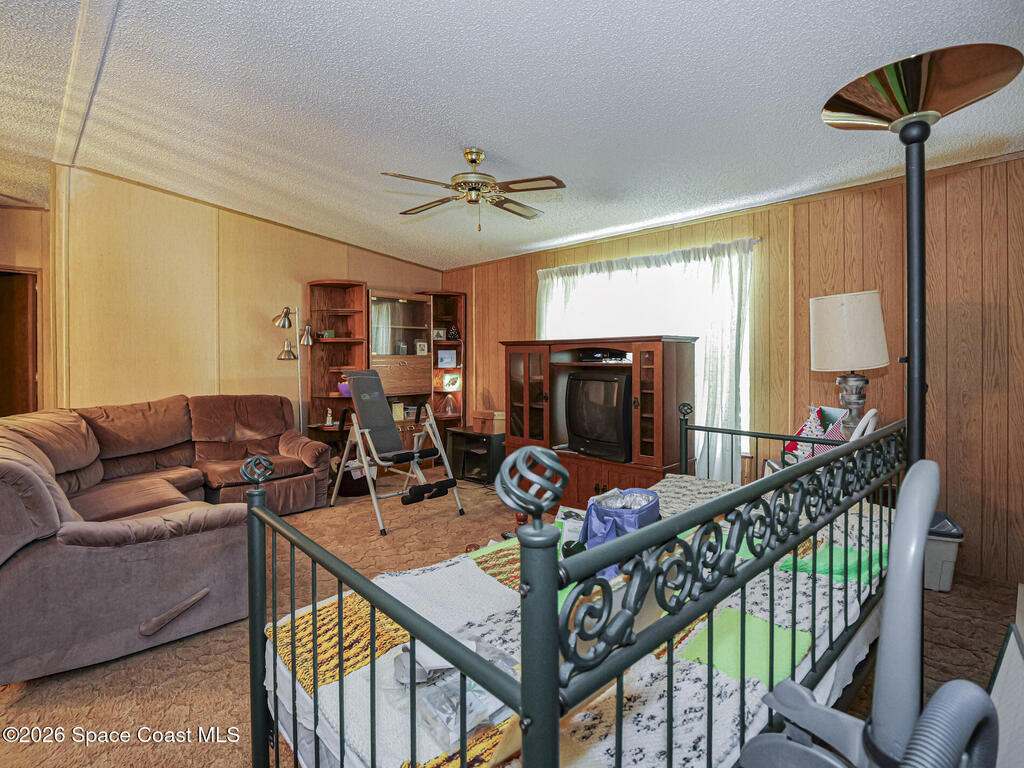 37 Sapphire Street, Melbourne, FL 32904