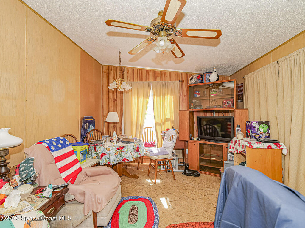 37 Sapphire Street, Melbourne, FL 32904