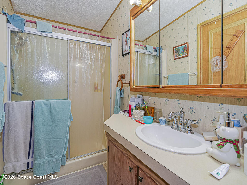 37 Sapphire Street, Melbourne, FL 32904