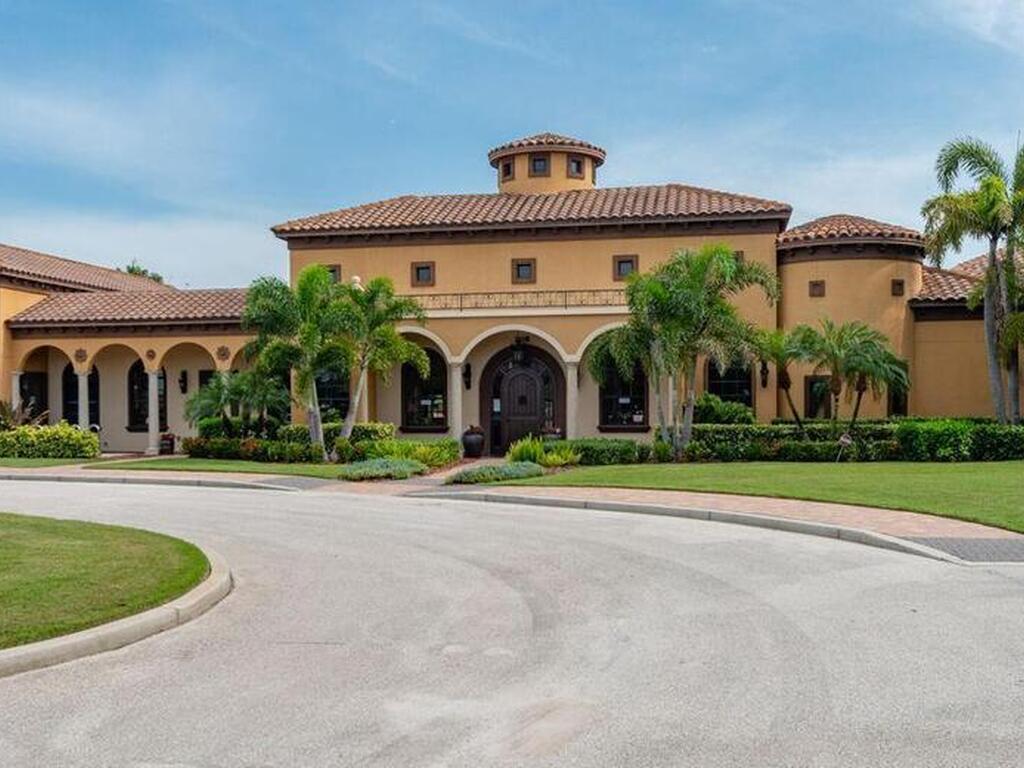 685 Mission Bay Drive, Satellite Beach, FL 32937