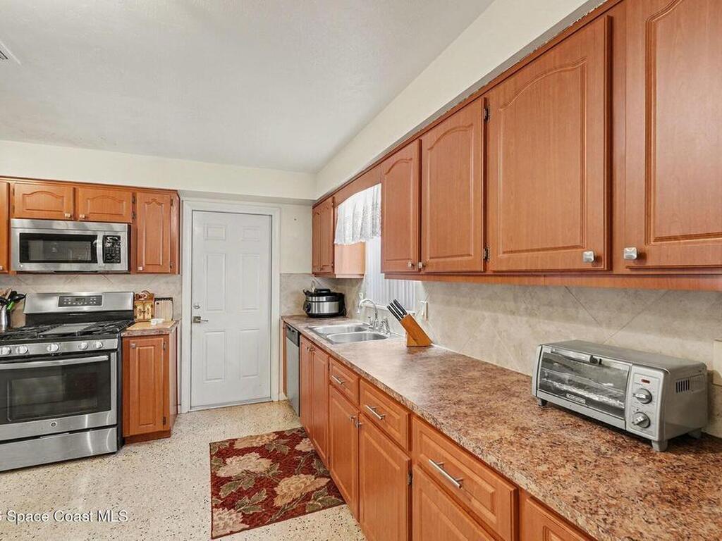 855 Richland Avenue, Merritt Island, FL 32953