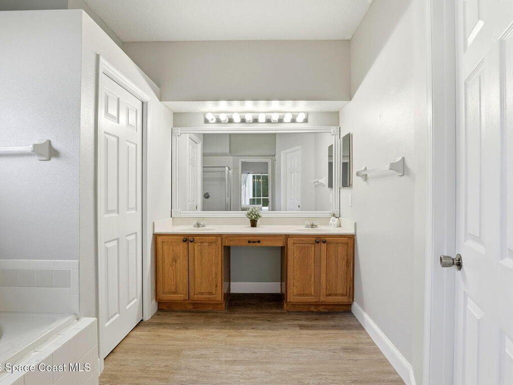 2424 Stone Cross Circle, Orlando, FL 32828