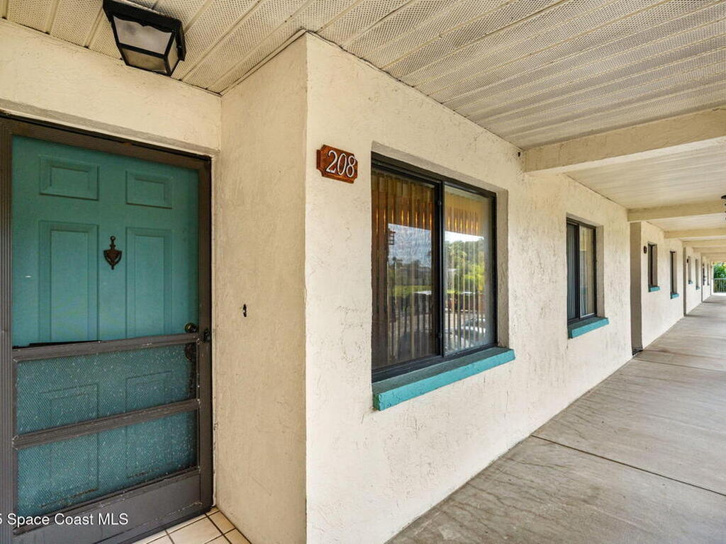 100 Canebreakers Drive, Cocoa, FL 32927