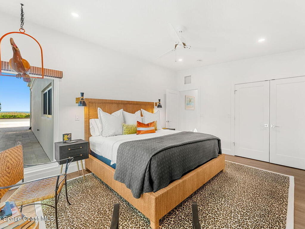 1081 S Atlantic Avenue, Cocoa Beach, FL 32931