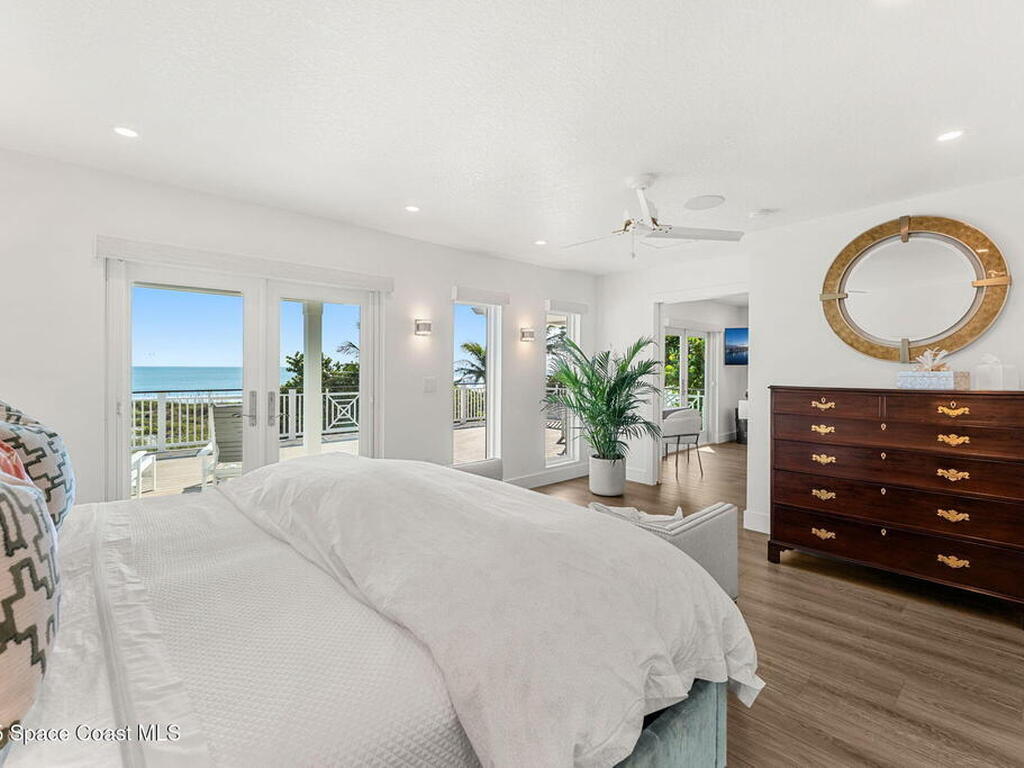 1081 S Atlantic Avenue, Cocoa Beach, FL 32931