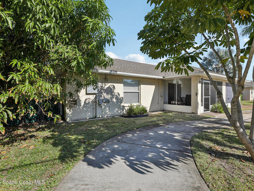 527 Jackson Avenue, Satellite Beach, FL 32937