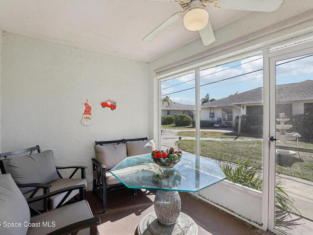 527 Jackson Avenue, Satellite Beach, FL 32937