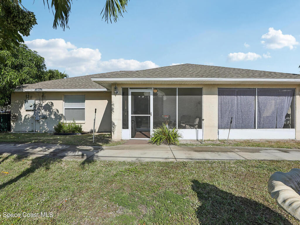 527 Jackson Avenue, Satellite Beach, FL 32937