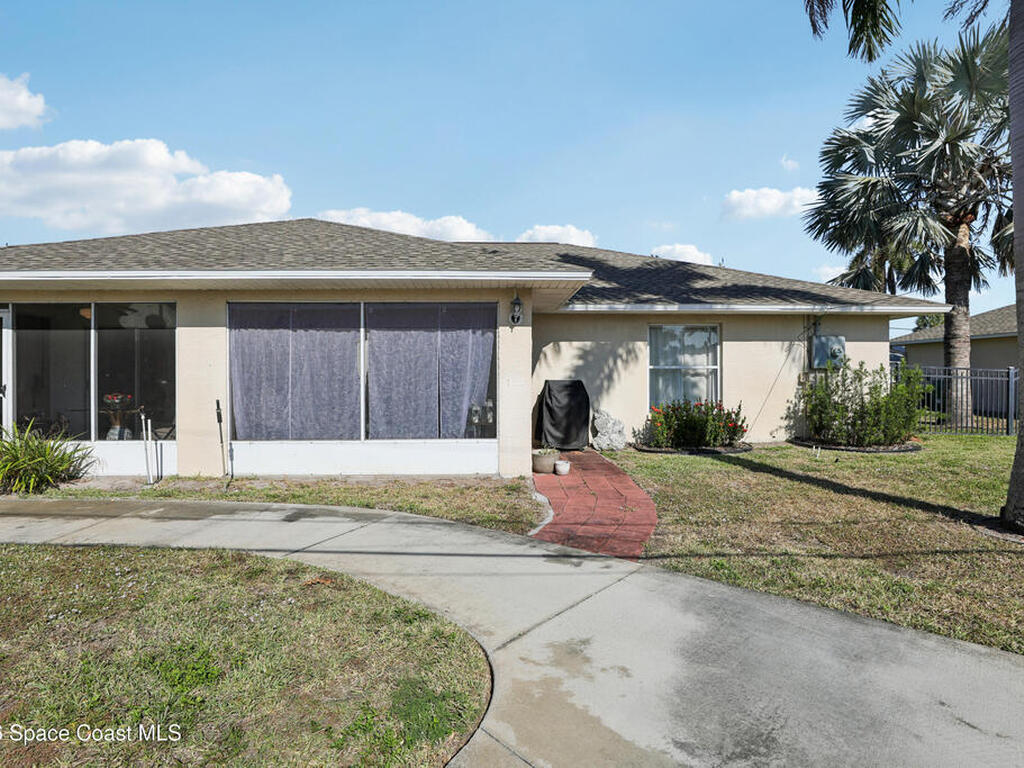 527 Jackson Avenue, Satellite Beach, FL 32937