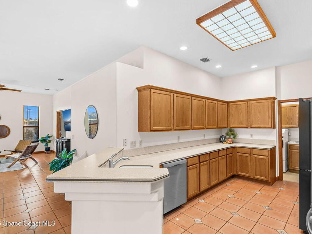 510 Lake Victoria Circle, Melbourne, FL 32940