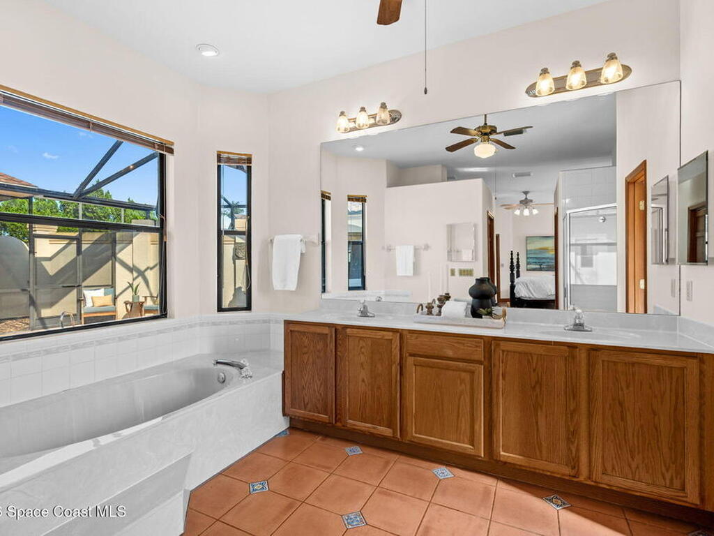 510 Lake Victoria Circle, Melbourne, FL 32940