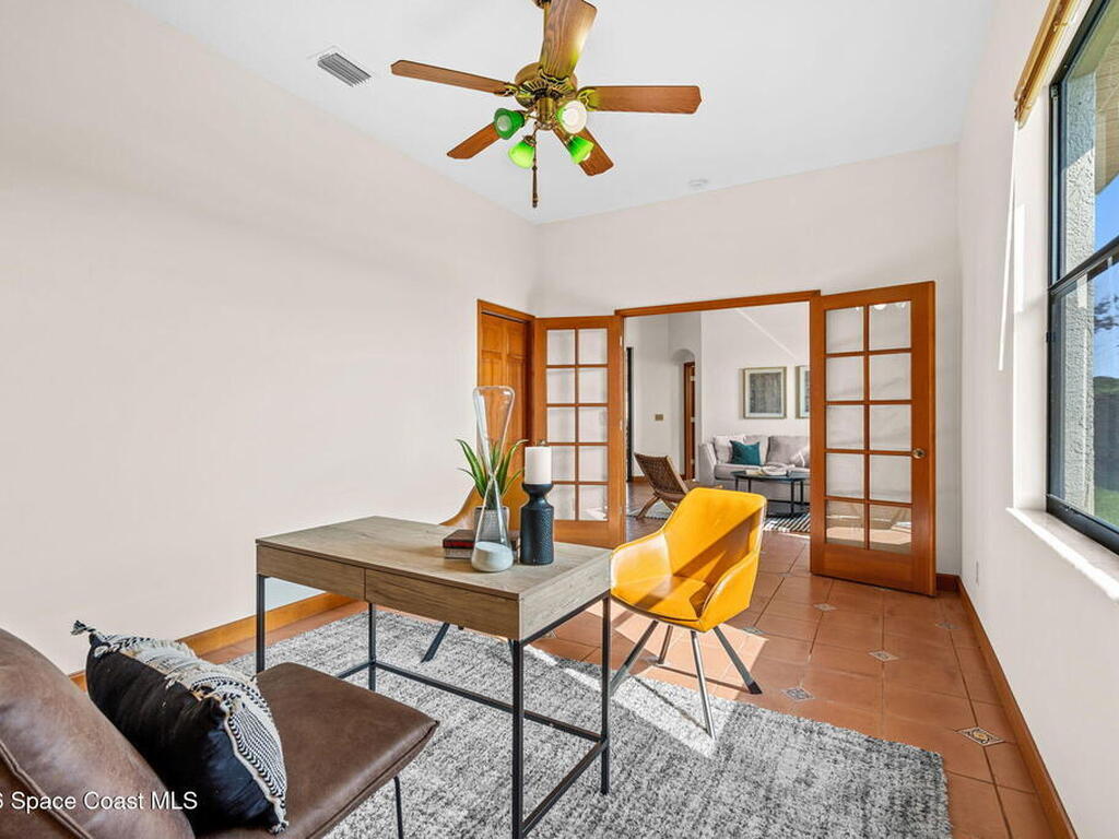 510 Lake Victoria Circle, Melbourne, FL 32940