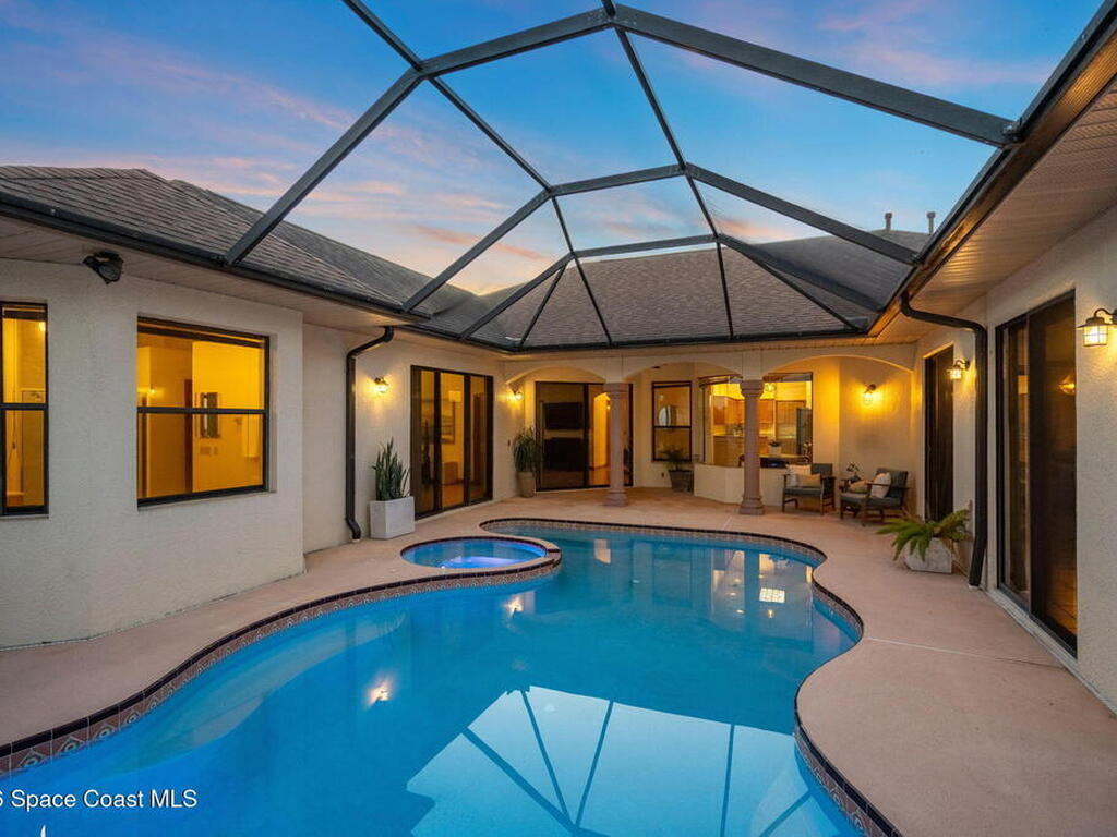 510 Lake Victoria Circle, Melbourne, FL 32940