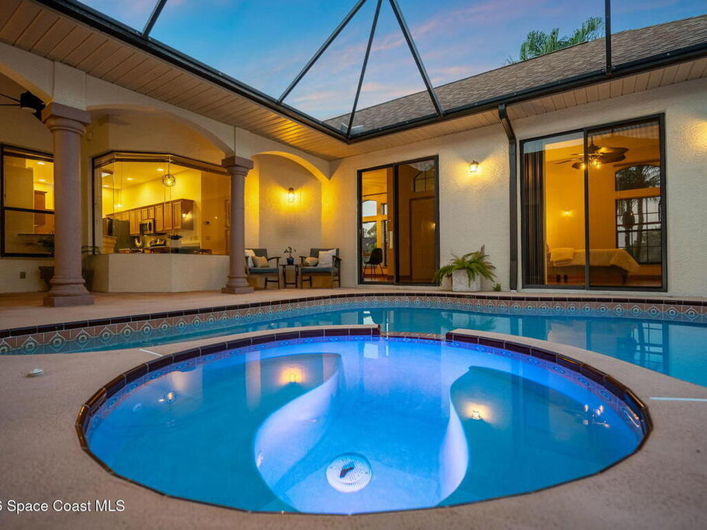 510 Lake Victoria Circle, Melbourne, FL 32940