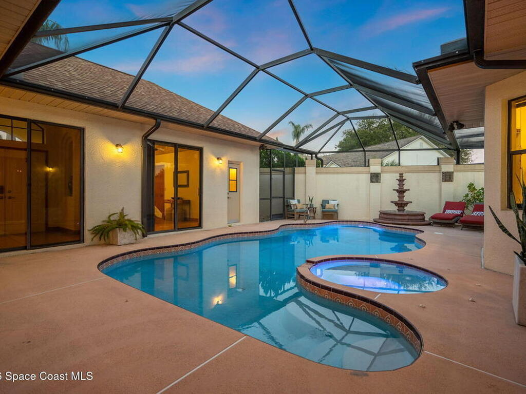 510 Lake Victoria Circle, Melbourne, FL 32940