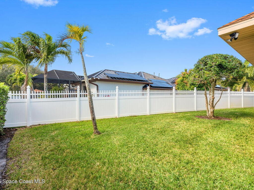 510 Lake Victoria Circle, Melbourne, FL 32940