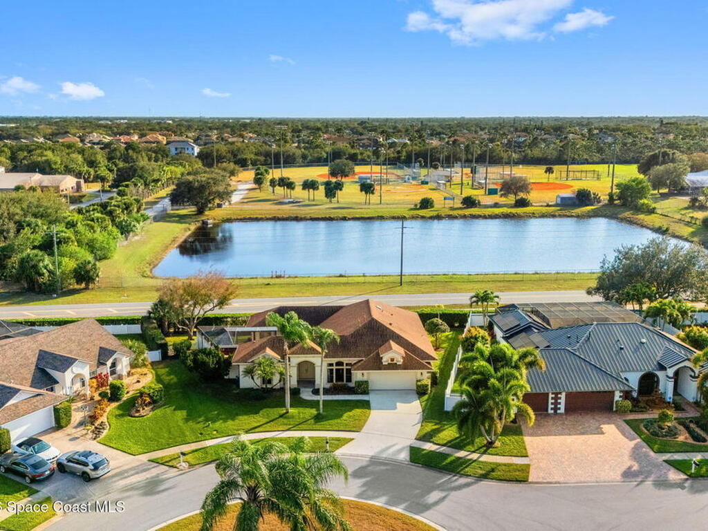 510 Lake Victoria Circle, Melbourne, FL 32940