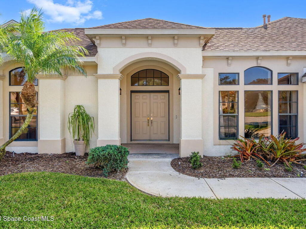 510 Lake Victoria Circle, Melbourne, FL 32940