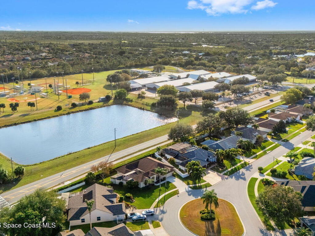 510 Lake Victoria Circle, Melbourne, FL 32940