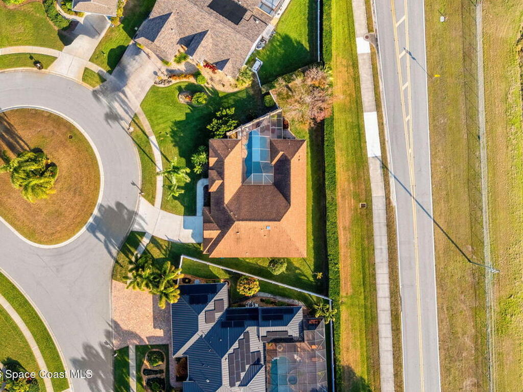 510 Lake Victoria Circle, Melbourne, FL 32940