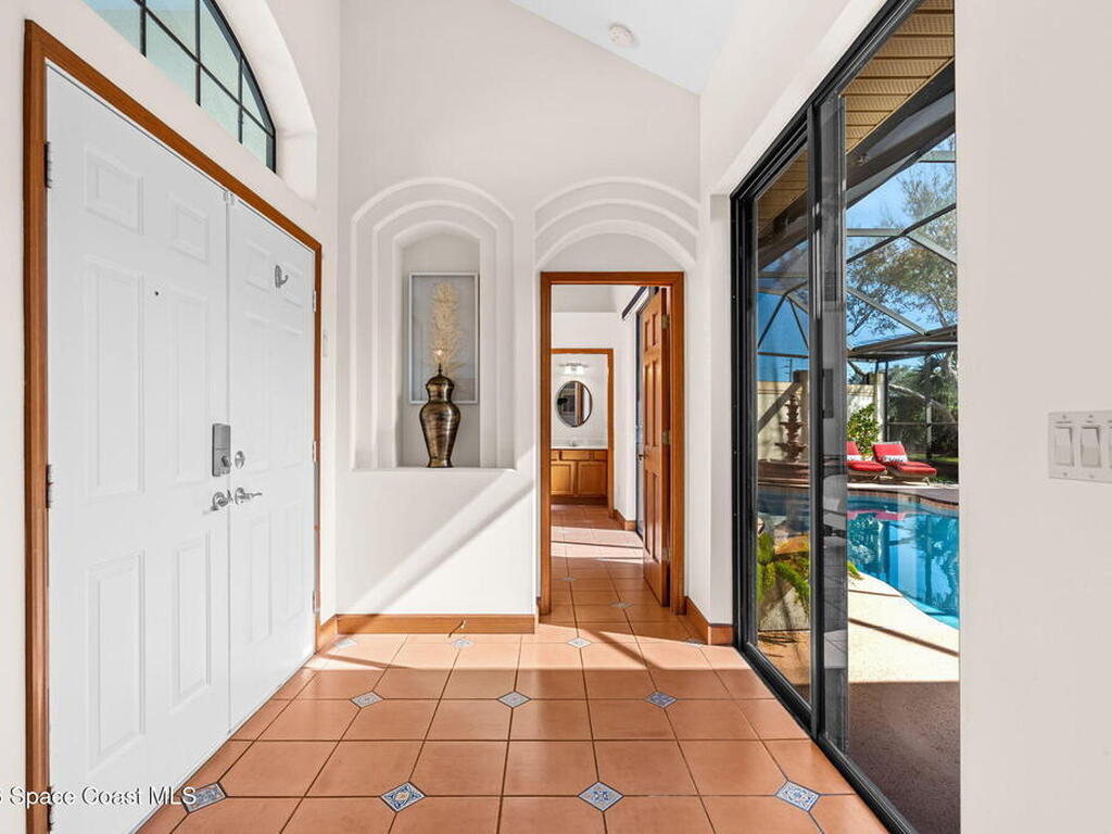 510 Lake Victoria Circle, Melbourne, FL 32940