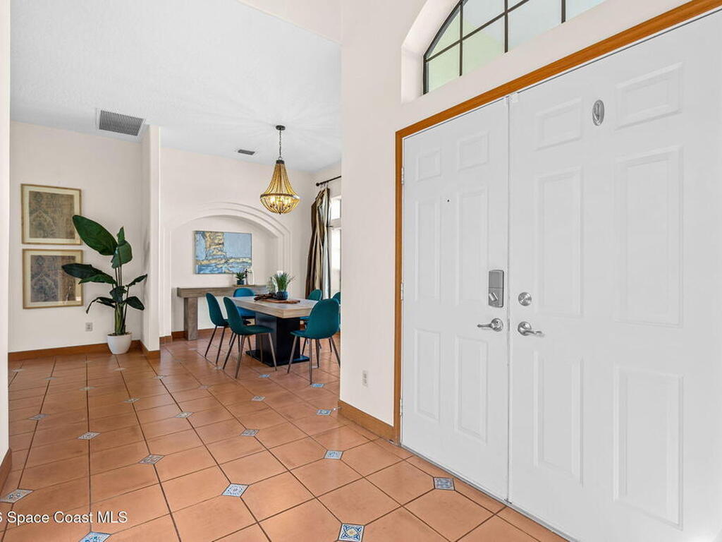 510 Lake Victoria Circle, Melbourne, FL 32940