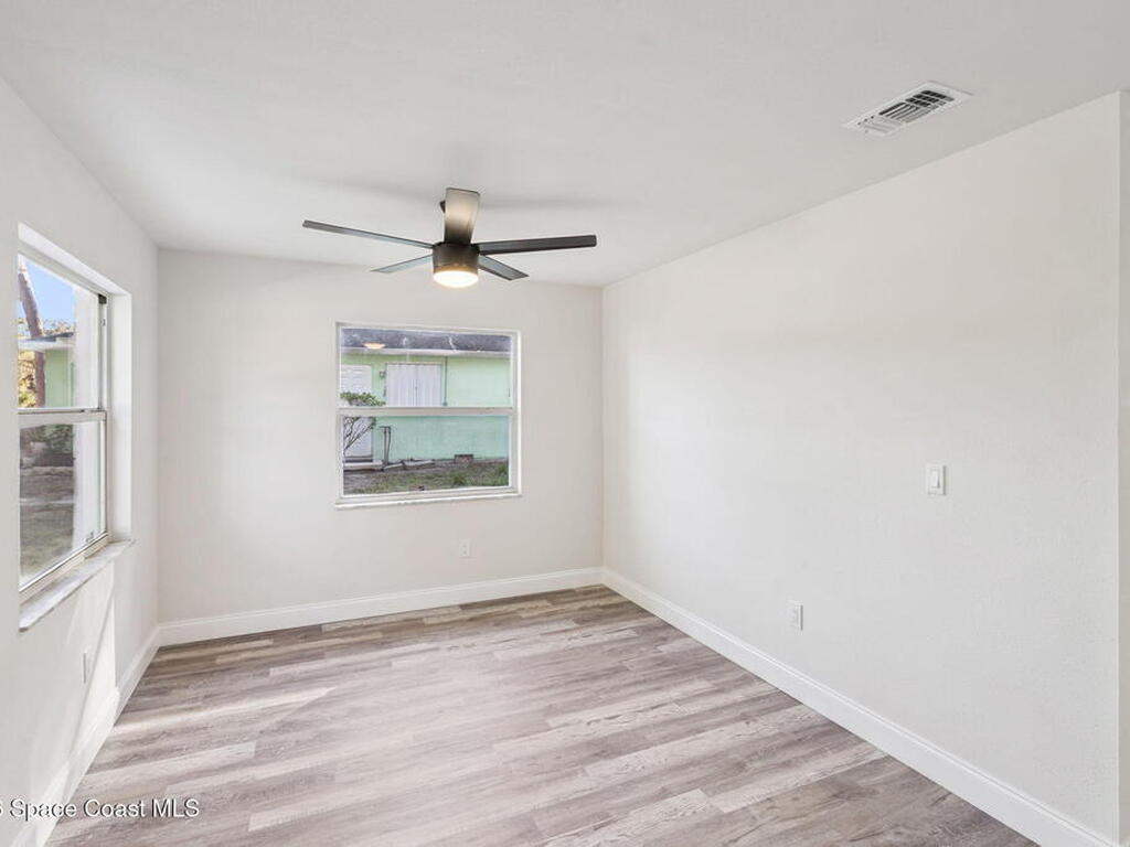 2720 Pineapple Avenue, Mims, FL 32754