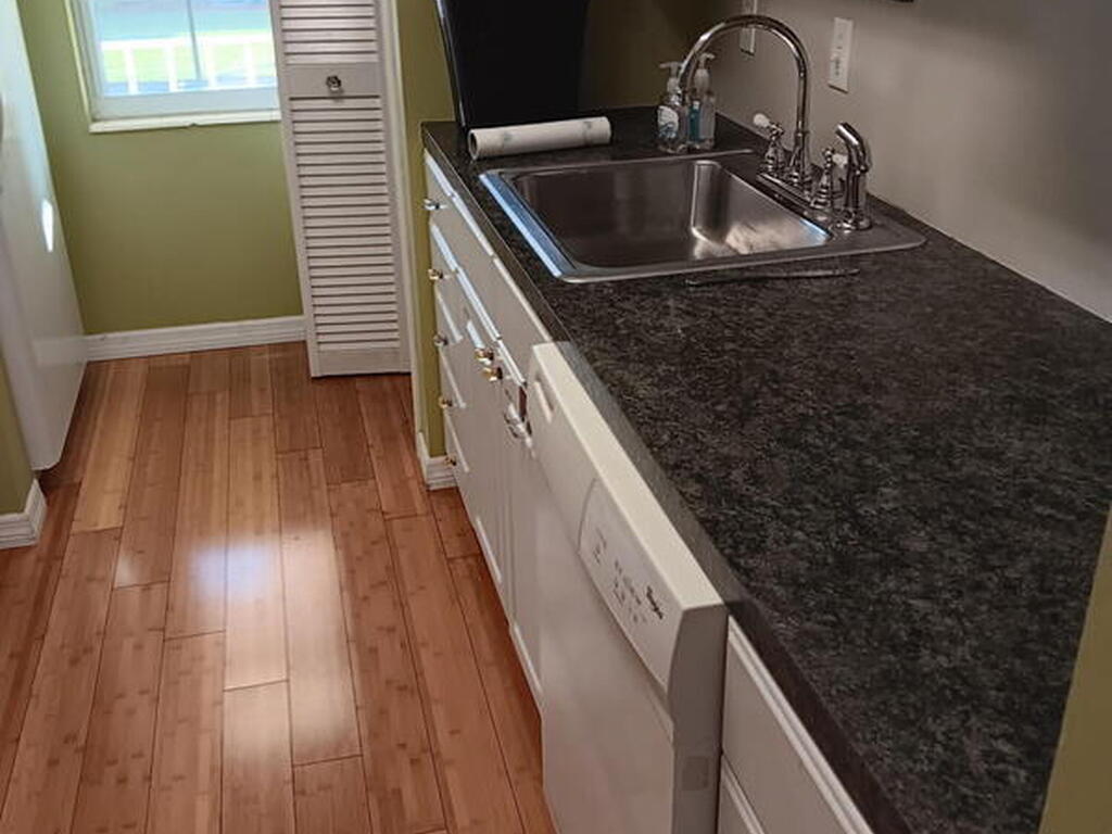 1047 Small Court, Indian Harbour Beach, FL 32937