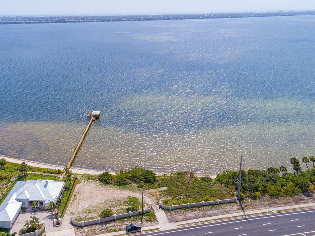 3301 N Harbor City Boulevard, Melbourne, FL 32935