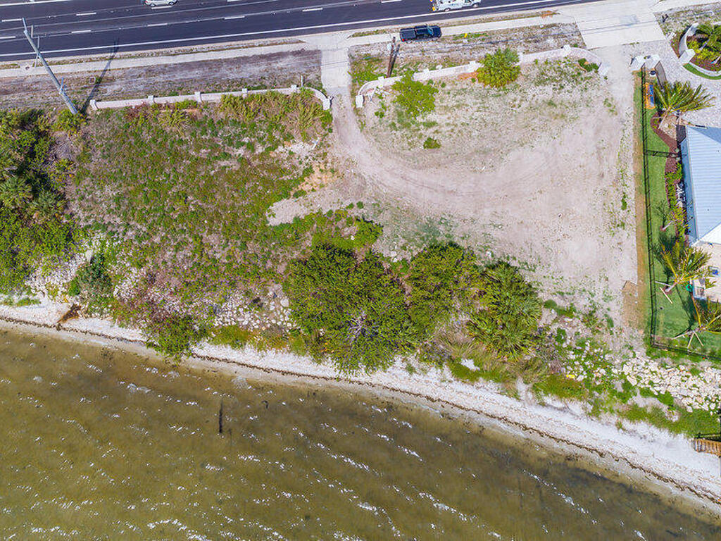 3301 N Harbor City Boulevard, Melbourne, FL 32935