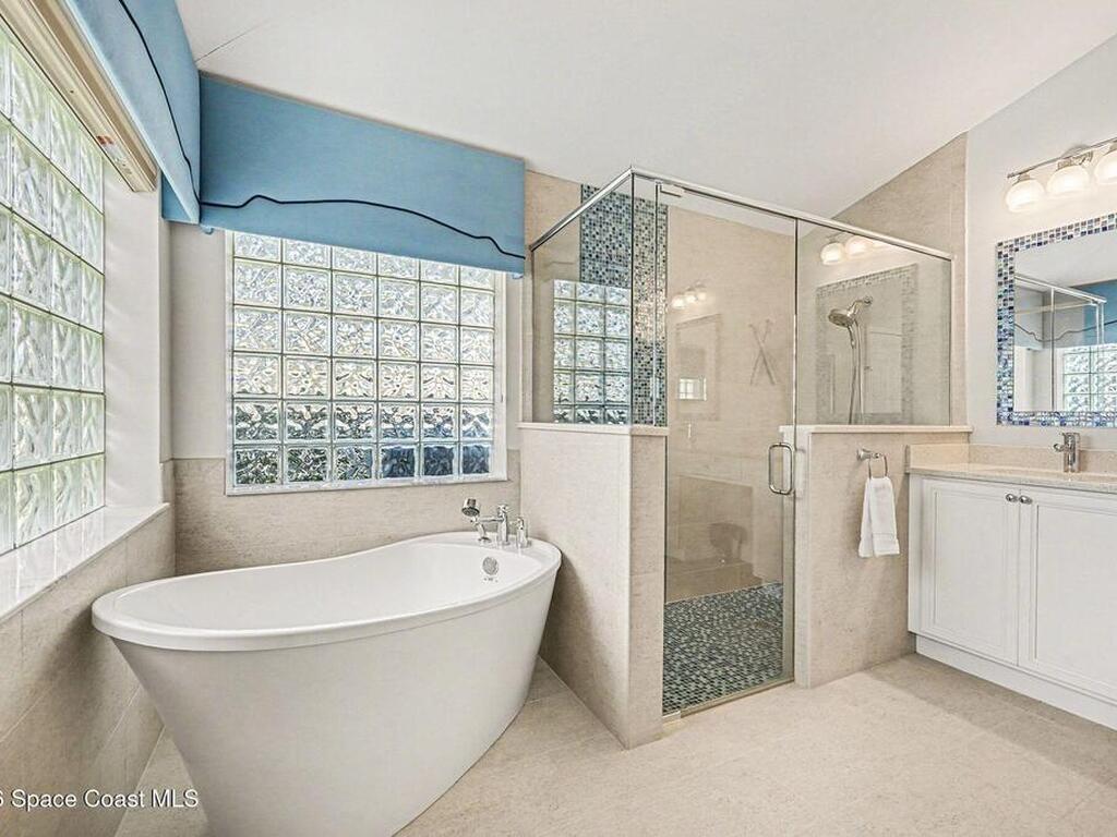 1430 Lago Mar Drive, Melbourne, FL 32940