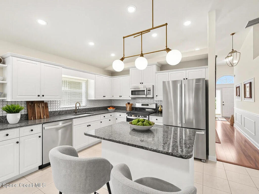 1430 Lago Mar Drive, Melbourne, FL 32940