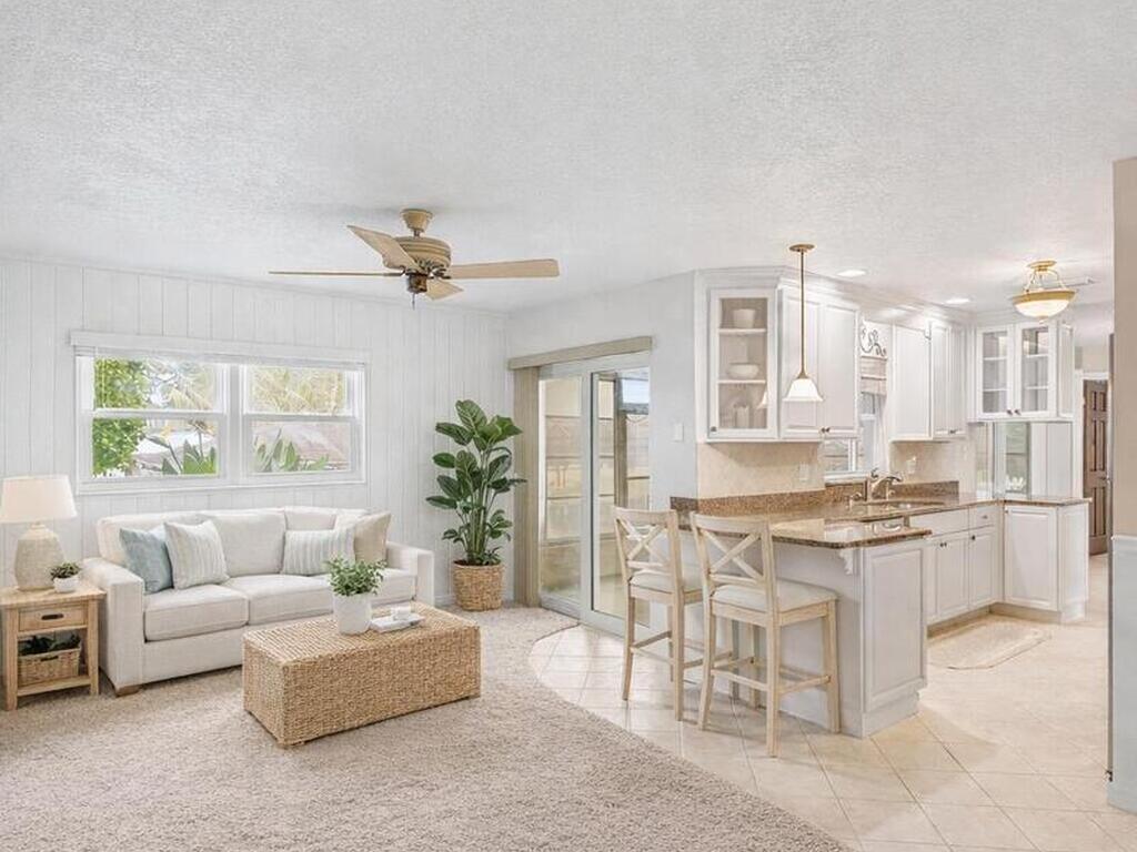 214 Via De La Reina, Merritt Island, FL 32953