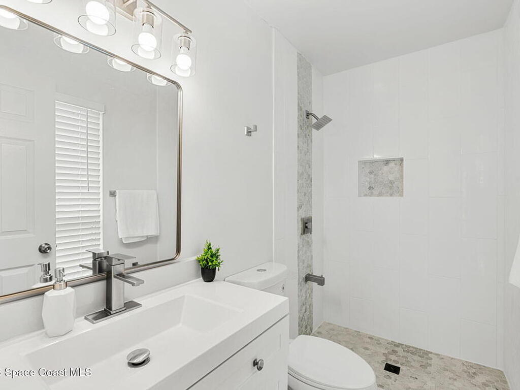 668 John Hancock Lane, Melbourne, FL 32904