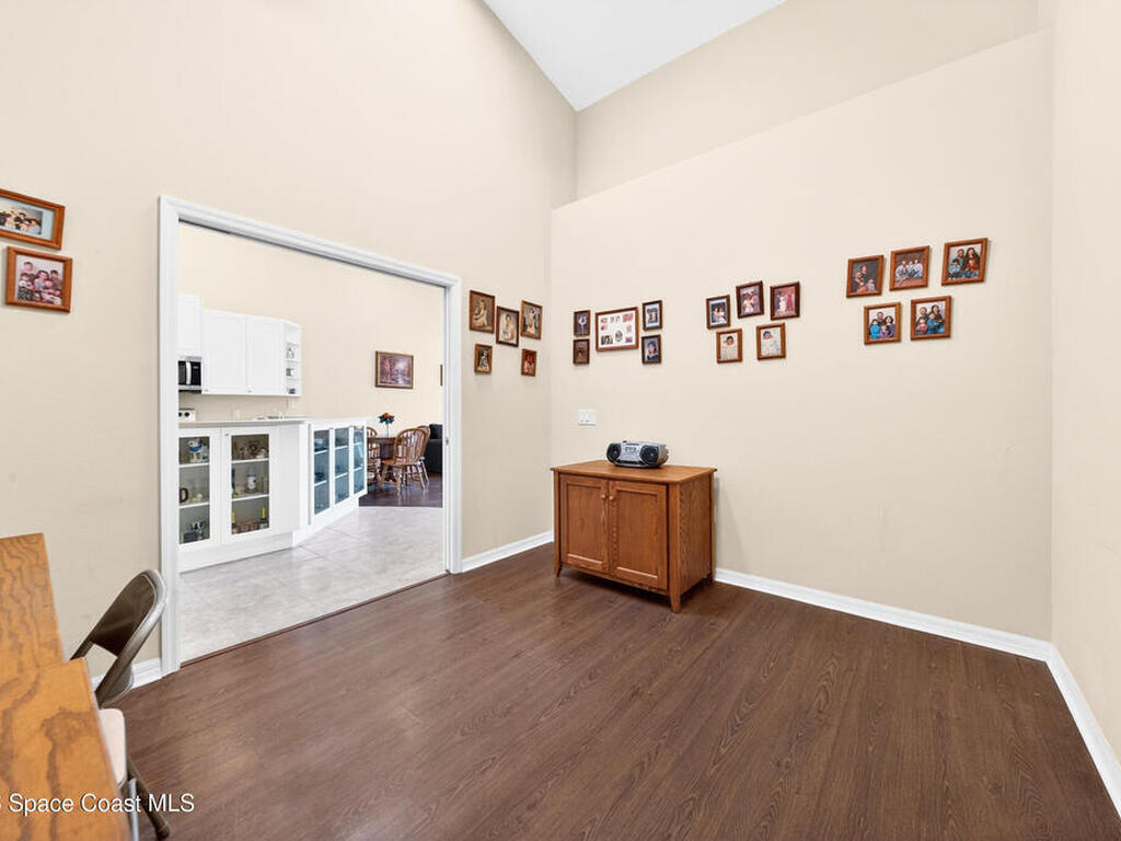 2670 Camberly Circle, Melbourne, FL 32940