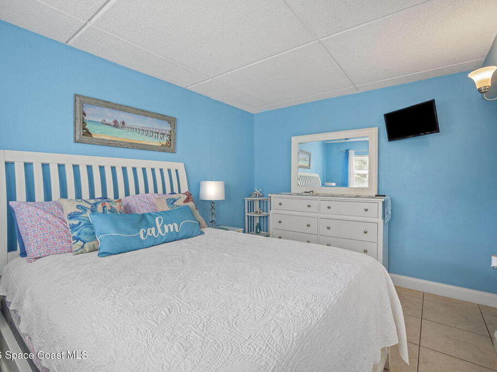 280 Hayes Avenue, Cocoa Beach, FL 32931