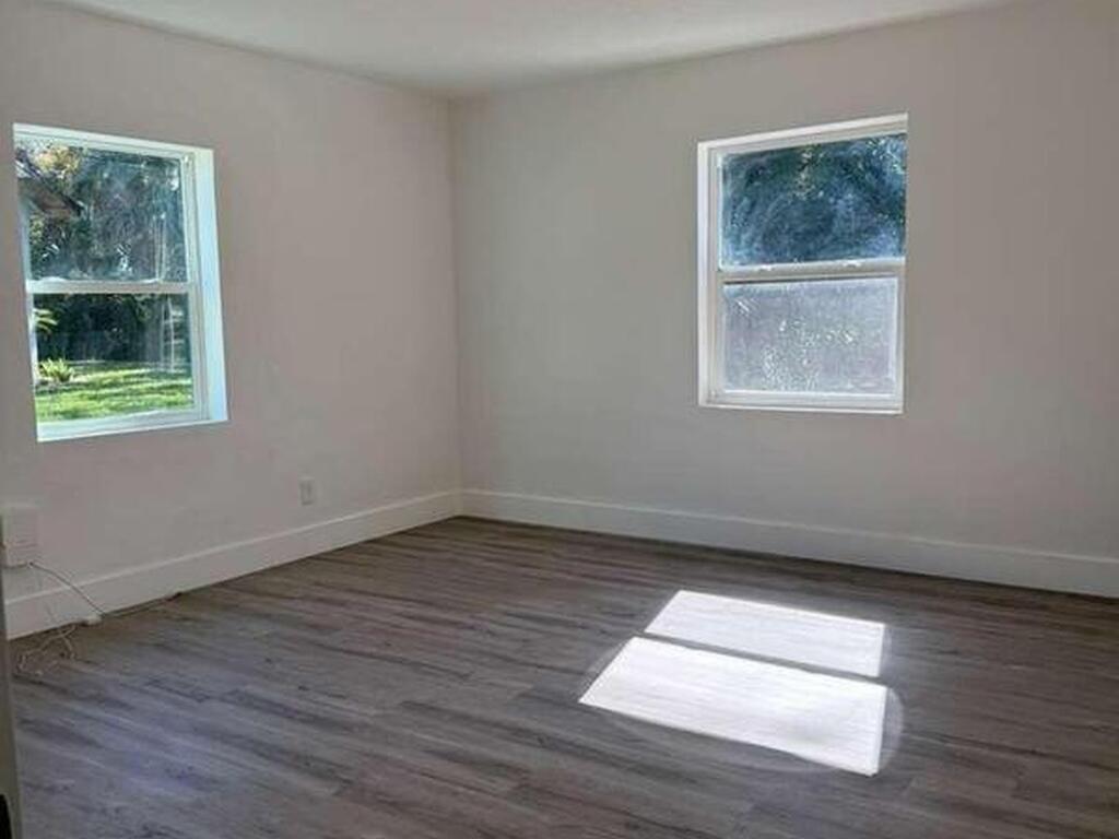 581 Calle Grande Street, Ormond Beach, FL 32174