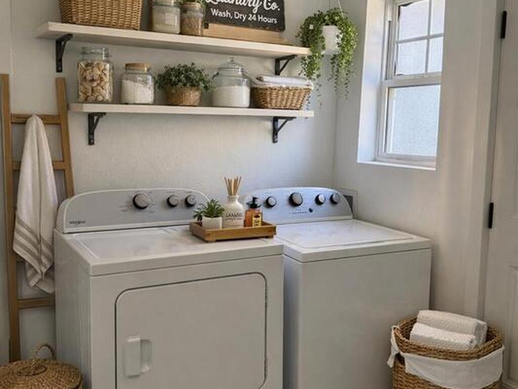 581 Calle Grande Street, Ormond Beach, FL 32174