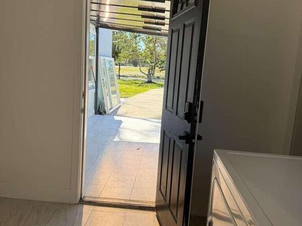 581 Calle Grande Street, Ormond Beach, FL 32174