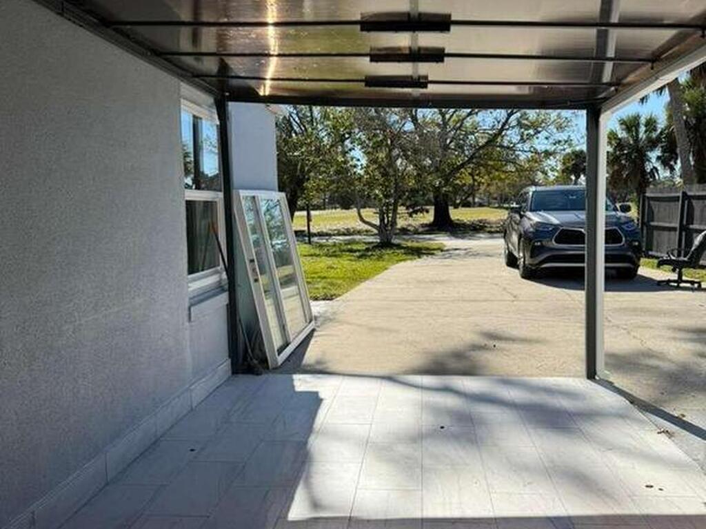 581 Calle Grande Street, Ormond Beach, FL 32174