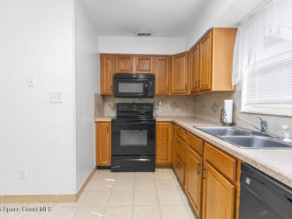 4304 London Town Road, Titusville, FL 32796