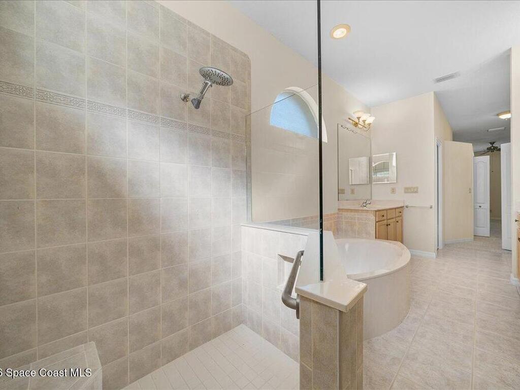 8200 Simpkins Way, Melbourne, FL 32940