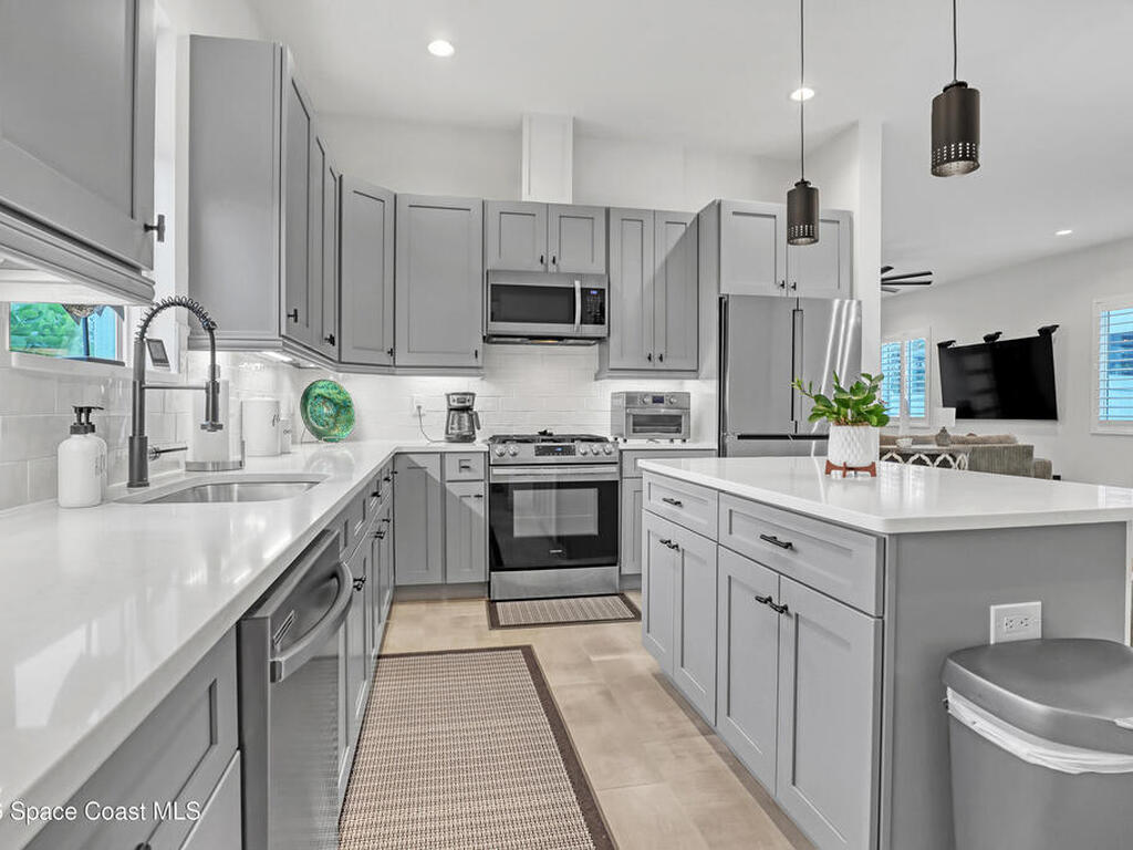 2188 Country Club Road, Melbourne, FL 32901