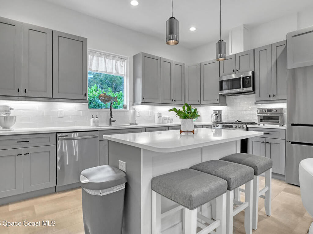 2188 Country Club Road, Melbourne, FL 32901